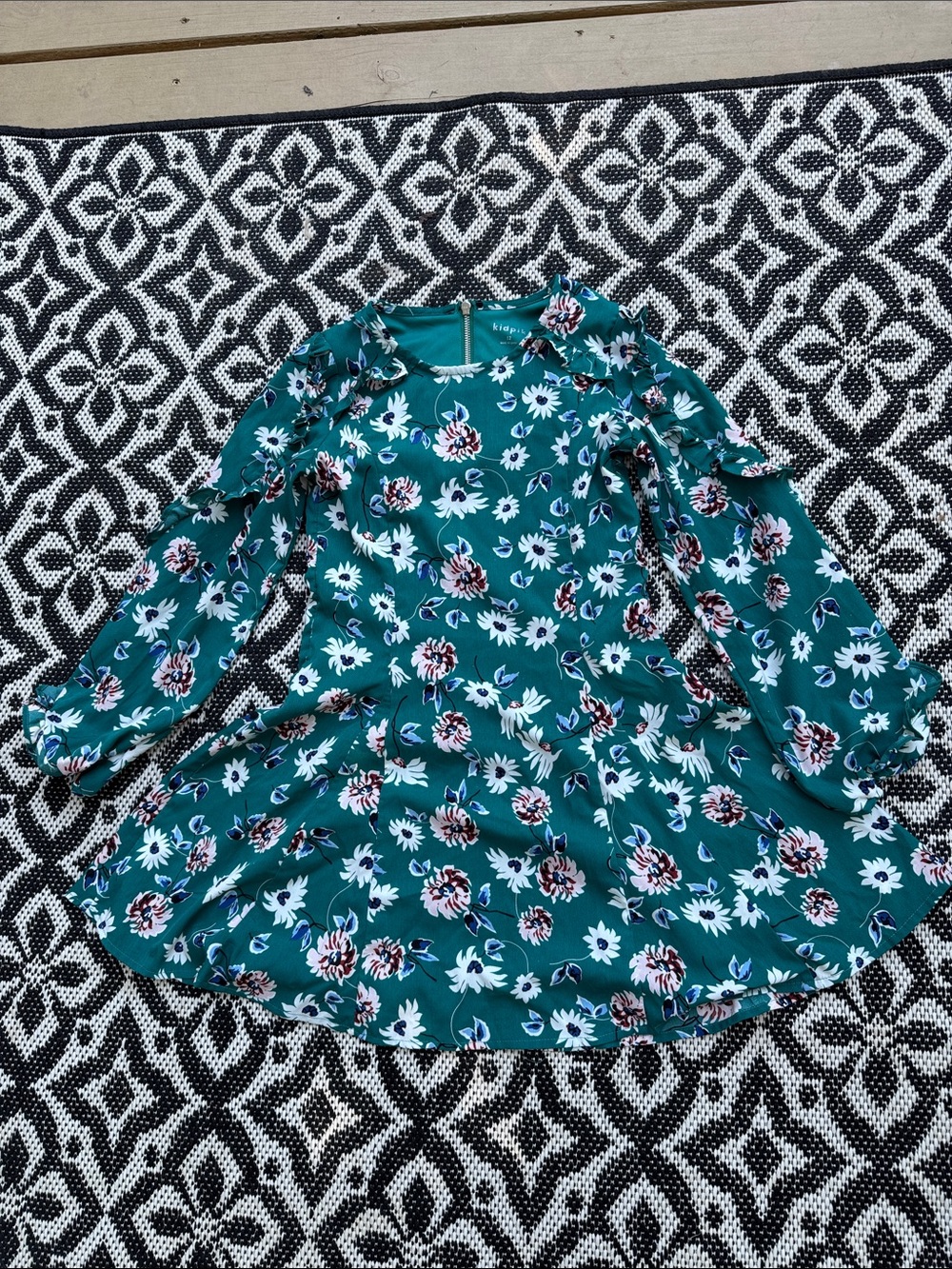 Kidpik Girls' green Floral Long-Sleeve Ruffle Dress l2